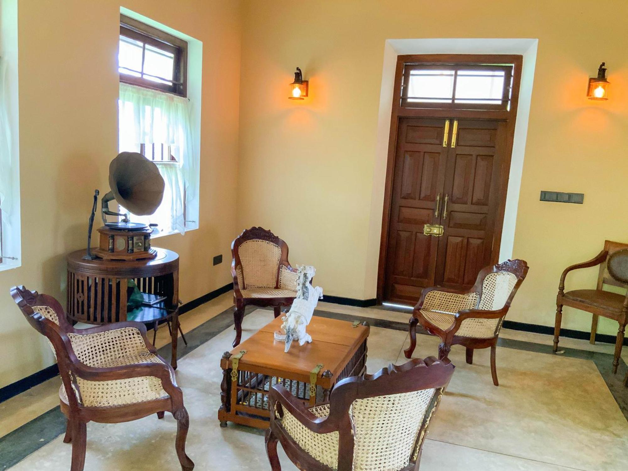 Headman House Antique Villa - A Seaside Royal Stay Ahangama Exterior foto